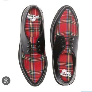 Dr. Martens Willis Black Tartan Red Plaid Leather Derby Lace Up Loafers